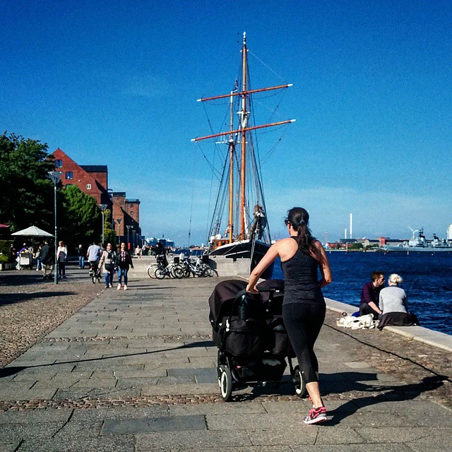 150524 danish mom jogging
